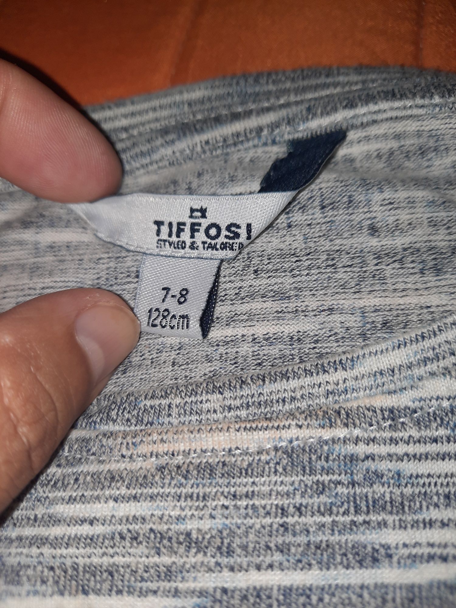 Camisola tiffosi 7-8 anos cinza e branco