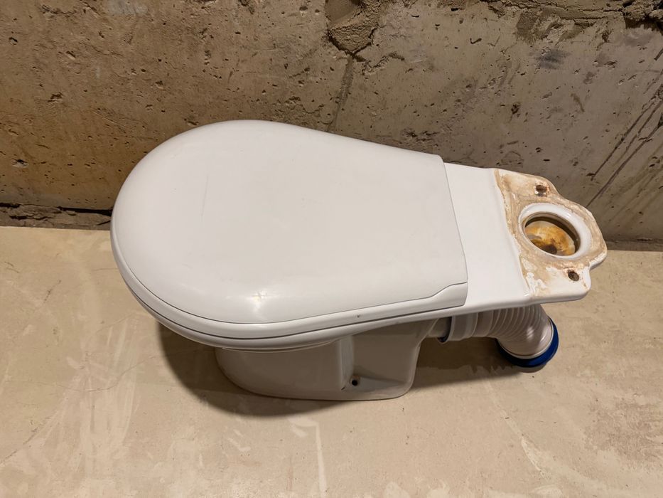 Продам тимчасовий унітаз для ремонту,дачі і т.д.і т.п.