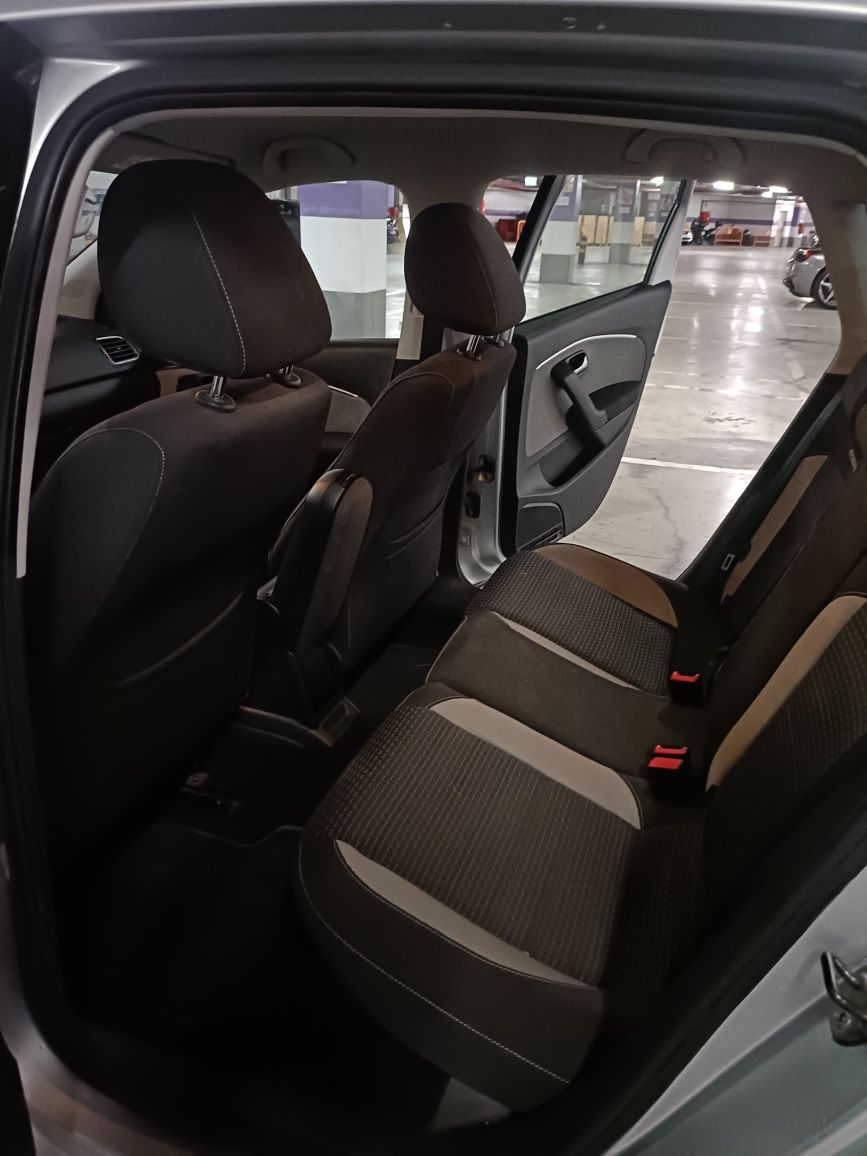 Volkswagen Cross Polo GPS 2015