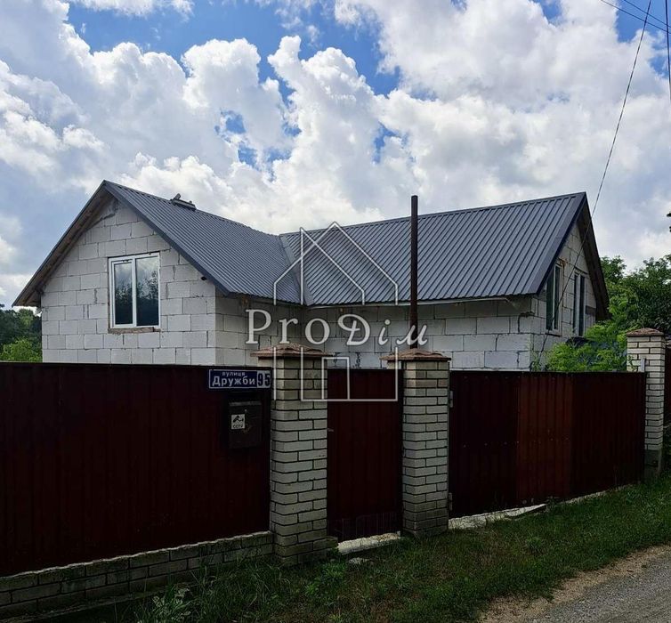 Продаж Будинок 100 м2 Дом Баня село Жуківці 32 сотки