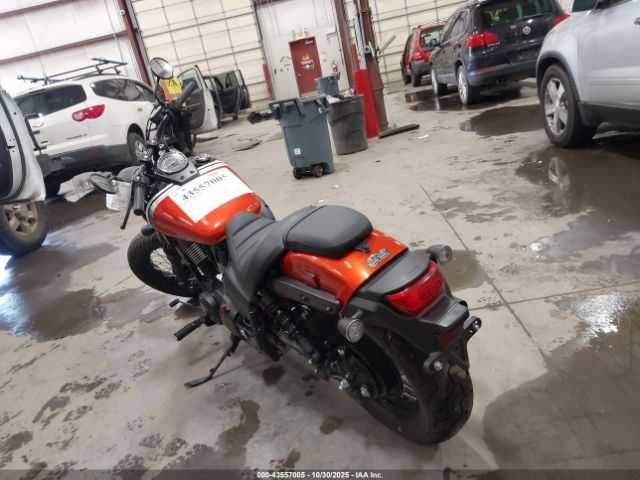 Honda VT750 C2B 2024