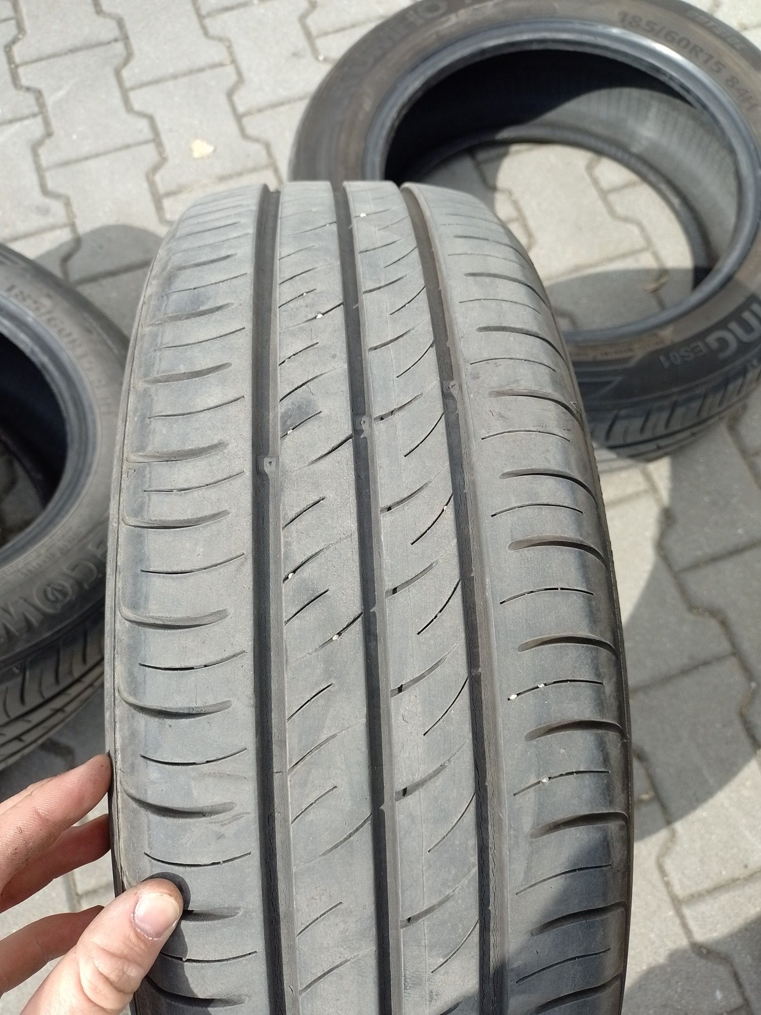 Opony kumho 185/60/15
