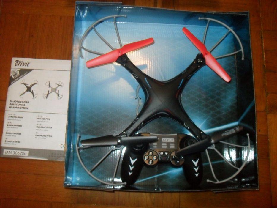КВАДРО-коптер Black Toy Drone с камерой ( из Германии )