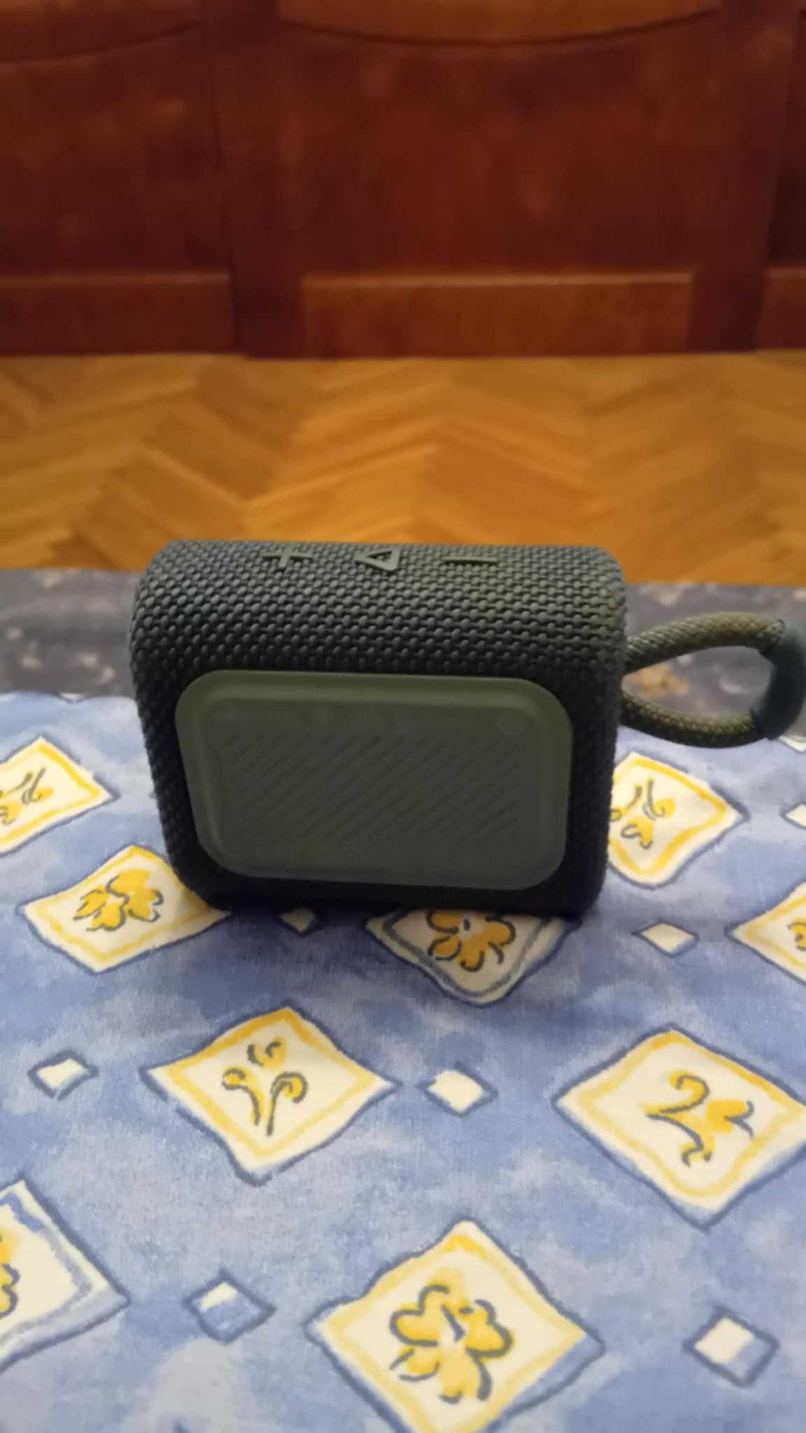 Sprzedam głośnik JBL