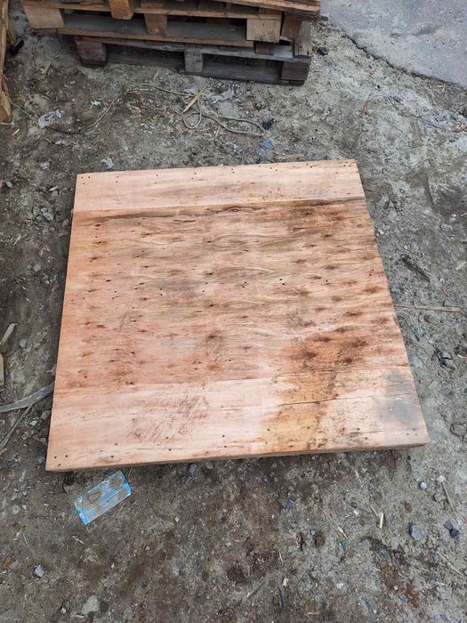 Продам піддони у хорошому стані