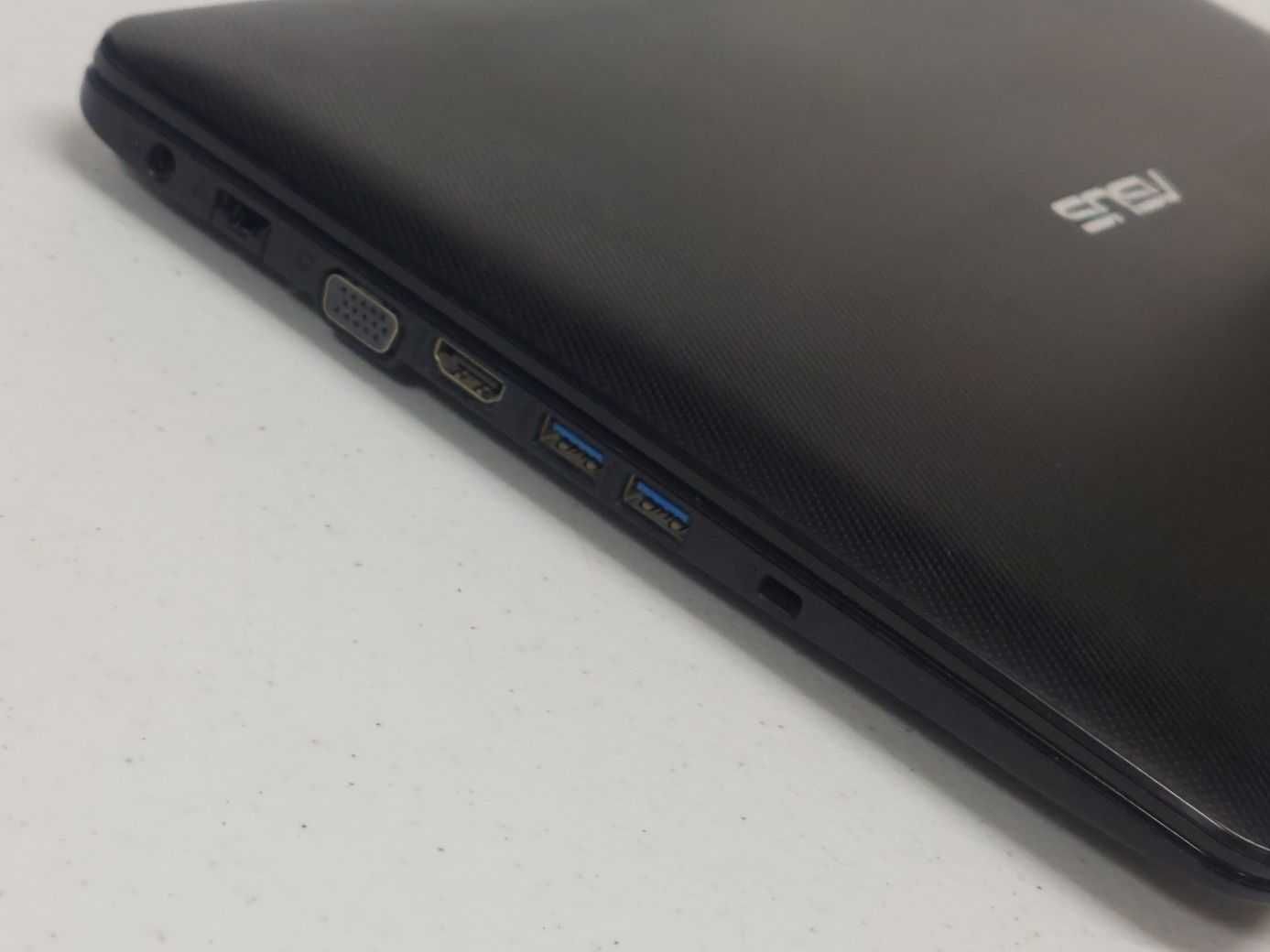 Asus Processador i5 SSD e 12Gb Ram