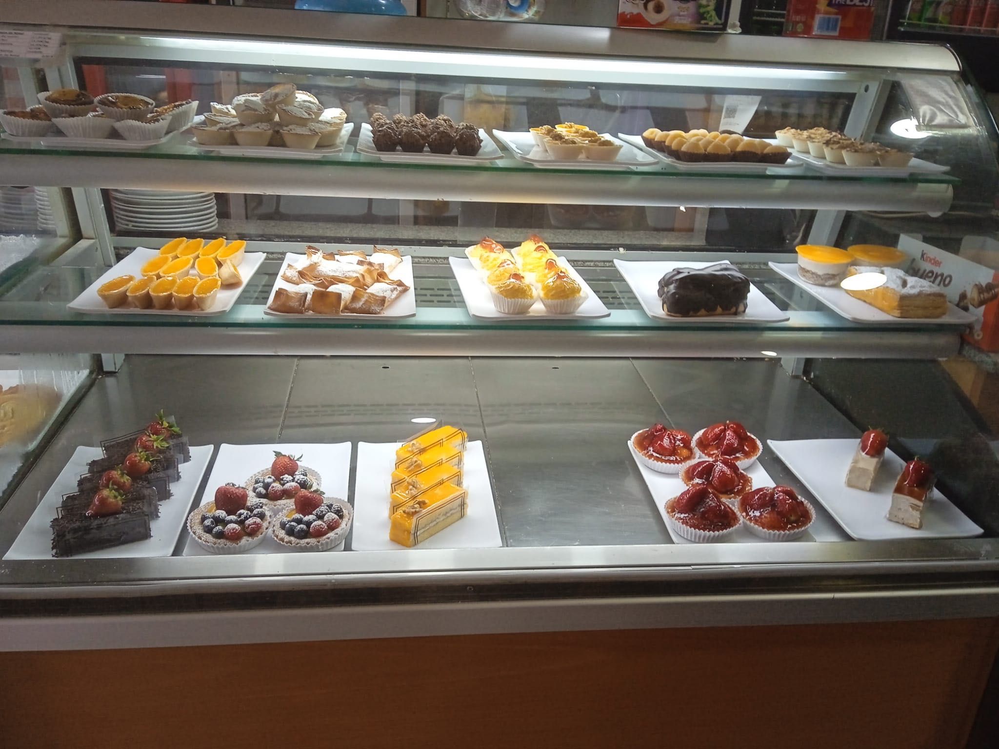 Vitrines de padaria e pastelaria usadas