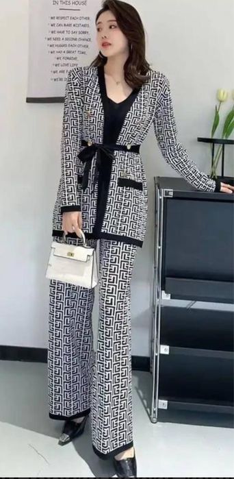 Новий костюм трійка жіночий