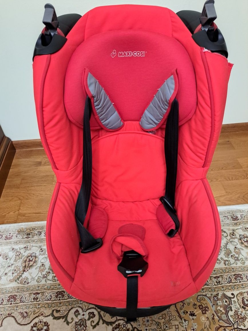 Автокрісло Maxi-Cosi Tobi (9 міс до 4-5 років) 3500 грн