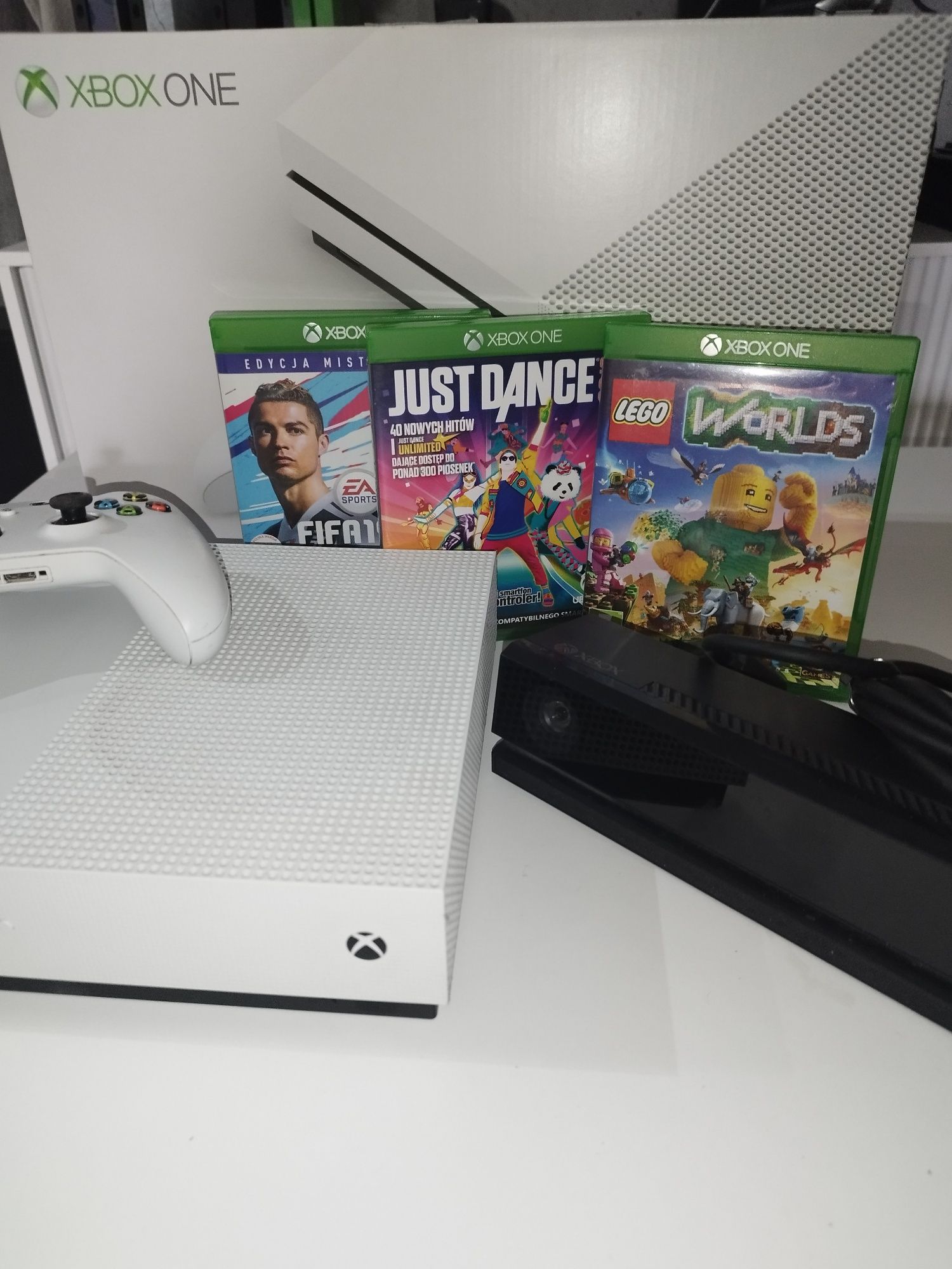 Xbox one S Kinect pad karton gry