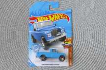 Hot Wheels autko "Resorak" LAND ROVER SERIES III PICKUP edycja 2018r.
