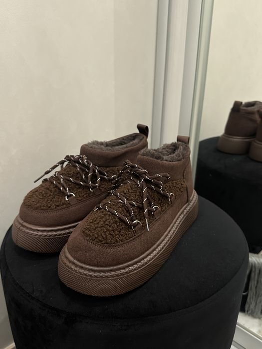 Уги теплі нові бежеві | коричневі