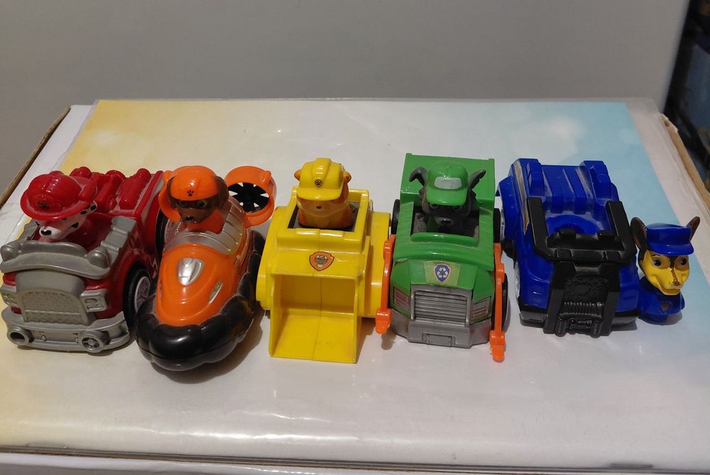 Iграшки щенячий патруль