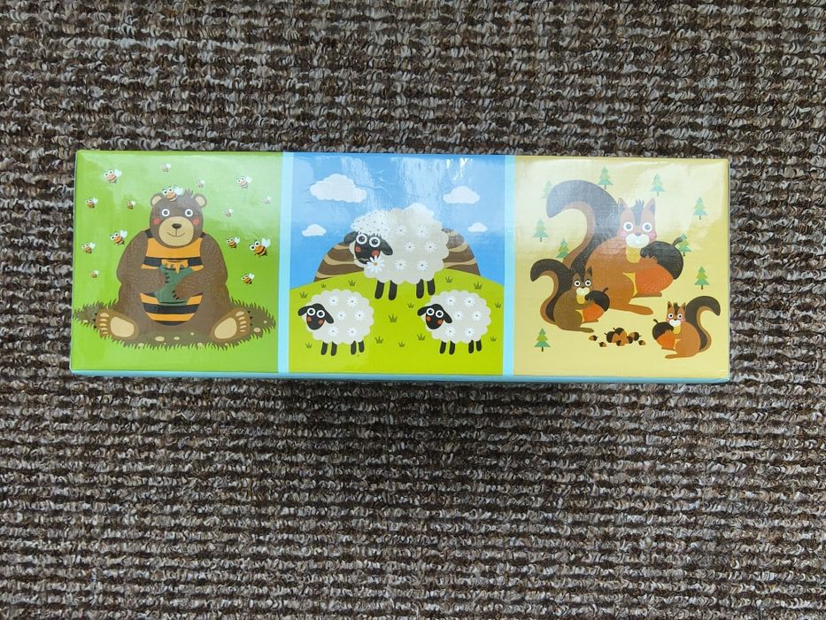 Розвиваючі кубіки для дитини.