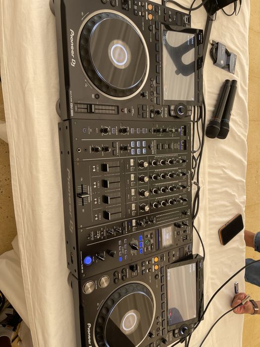 Aluguer CDJ-3000 e DJM-A9