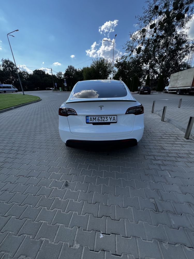 Tesla model Y Performance 2022