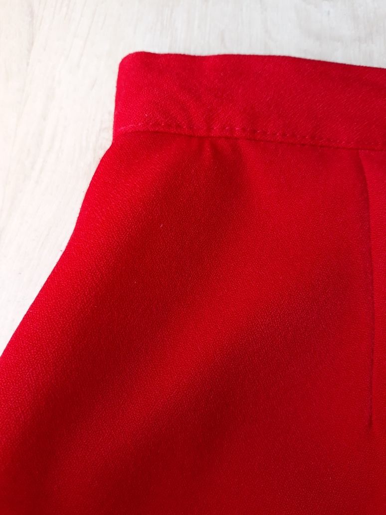 Czerwona spódnica ołówkowa S 36 święta