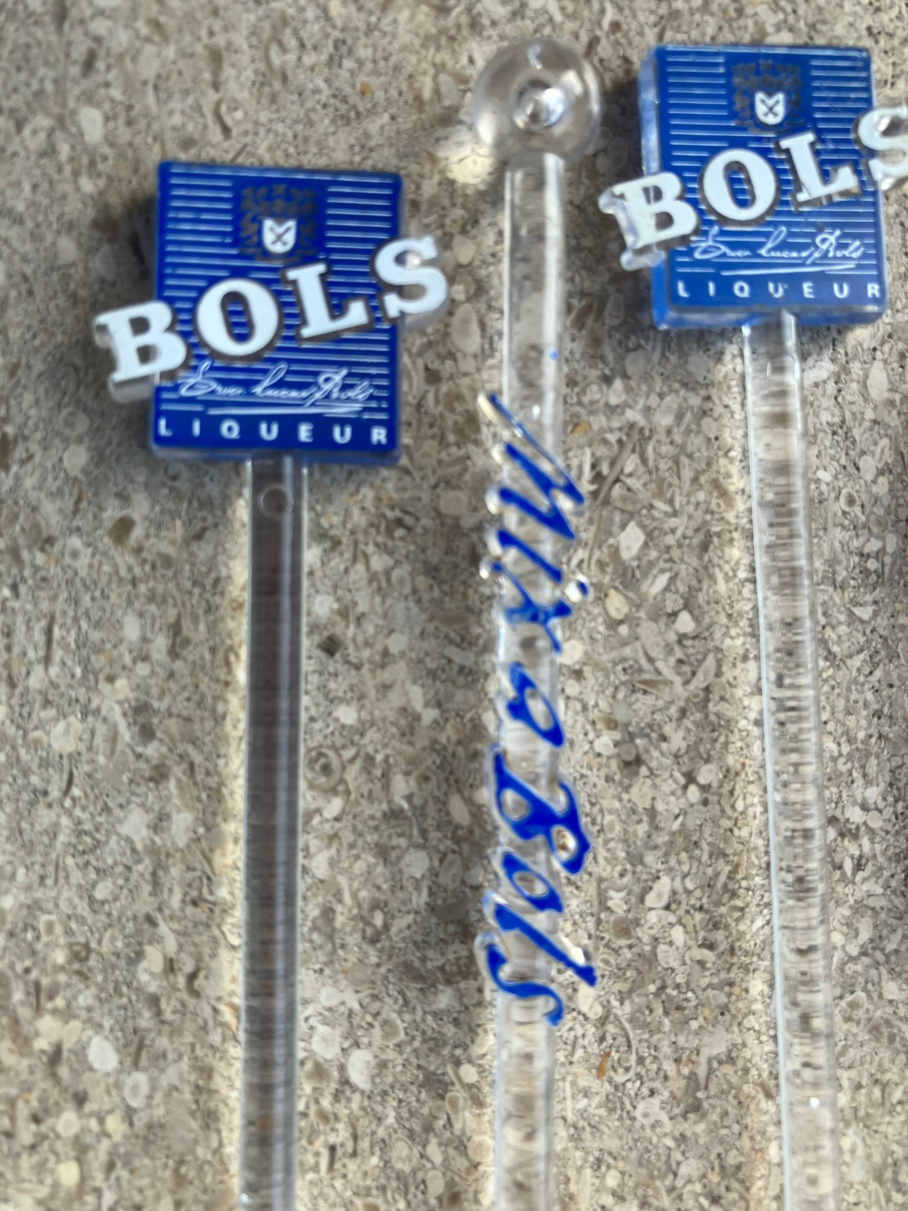 Palheta para mistura de bebidas - Virgin Vodka, Bols e raquetes