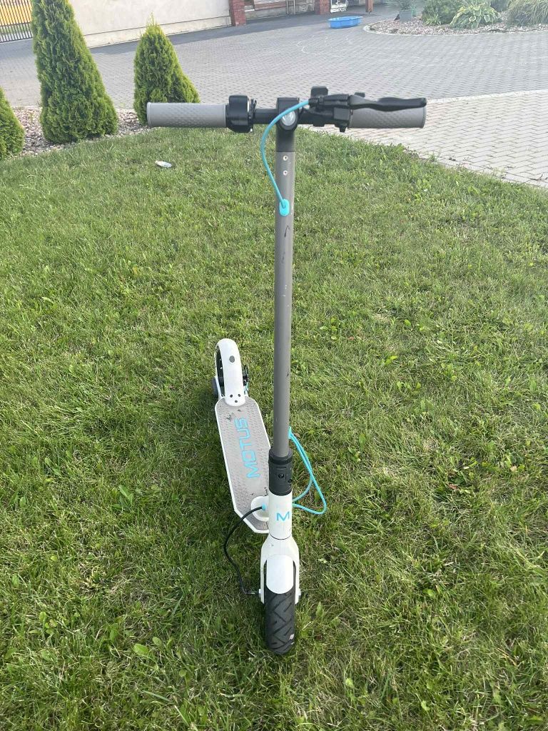 Motus scooty 10 lite