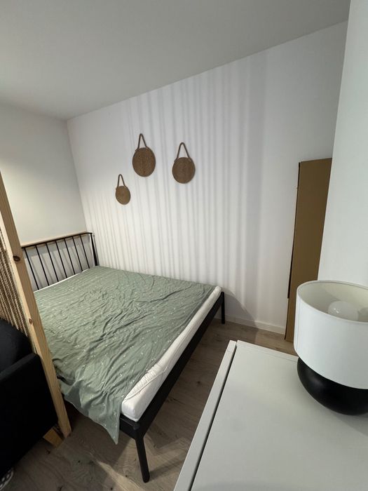 Pokój na Jeżycach z ogródkiem.