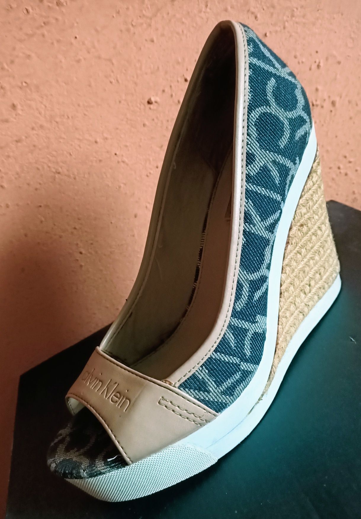 Espadryle na koturnie Calvin Klein