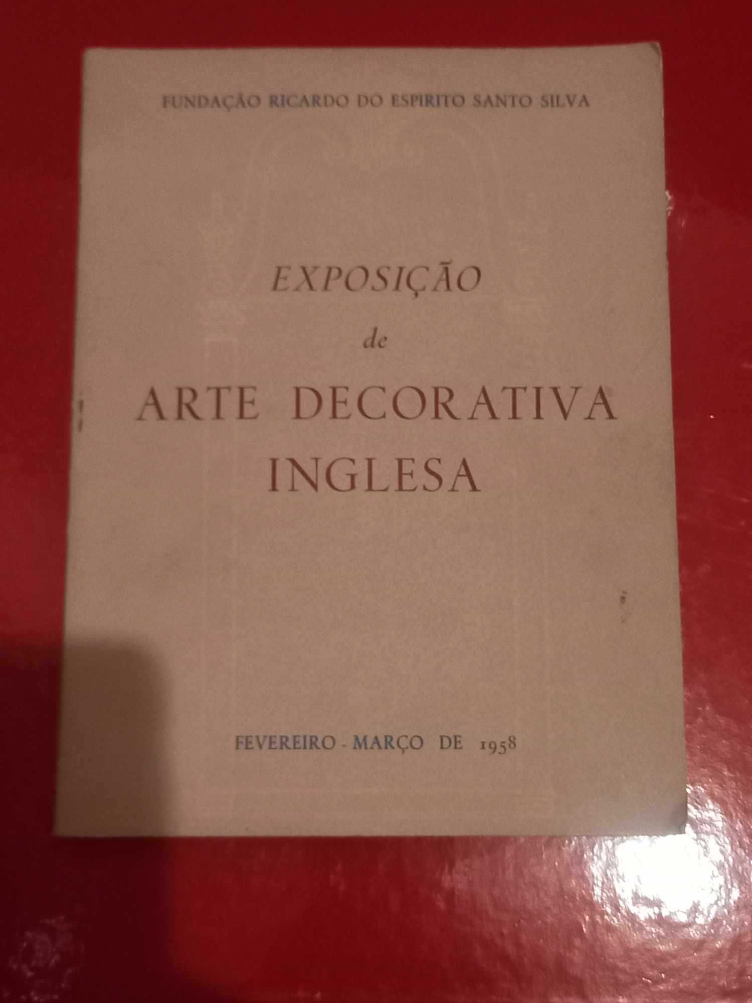 Livro Exposição de arte Decorativa Inglesa