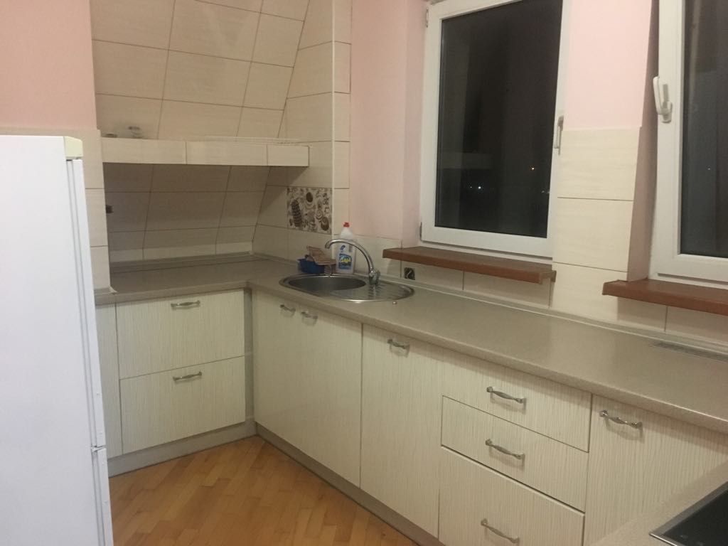 Оренда будинку 7  кімнат 2 кухні 500$ поруч річка до центру 20 хв