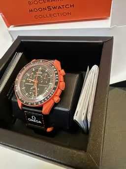 Omega x Swatch Mission to Earth: Lava SO33O100