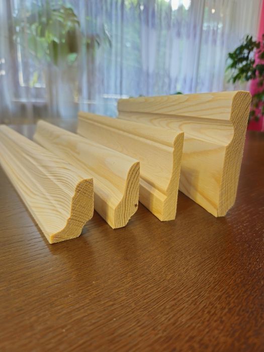 Kątownik drewniany Sosnowy Ćwierćwałek Narożnik Listwa przypodłogowa