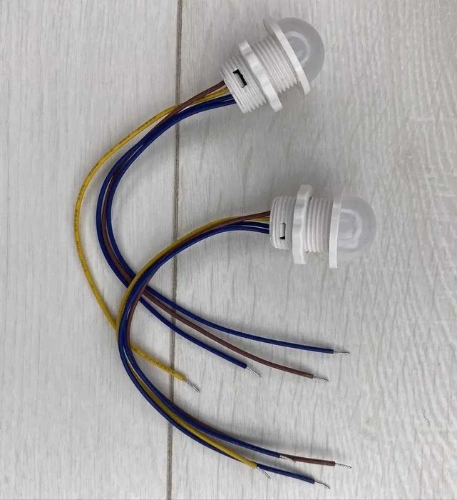 Фонтанчик поилка для котов и кошек с датчиком движения.