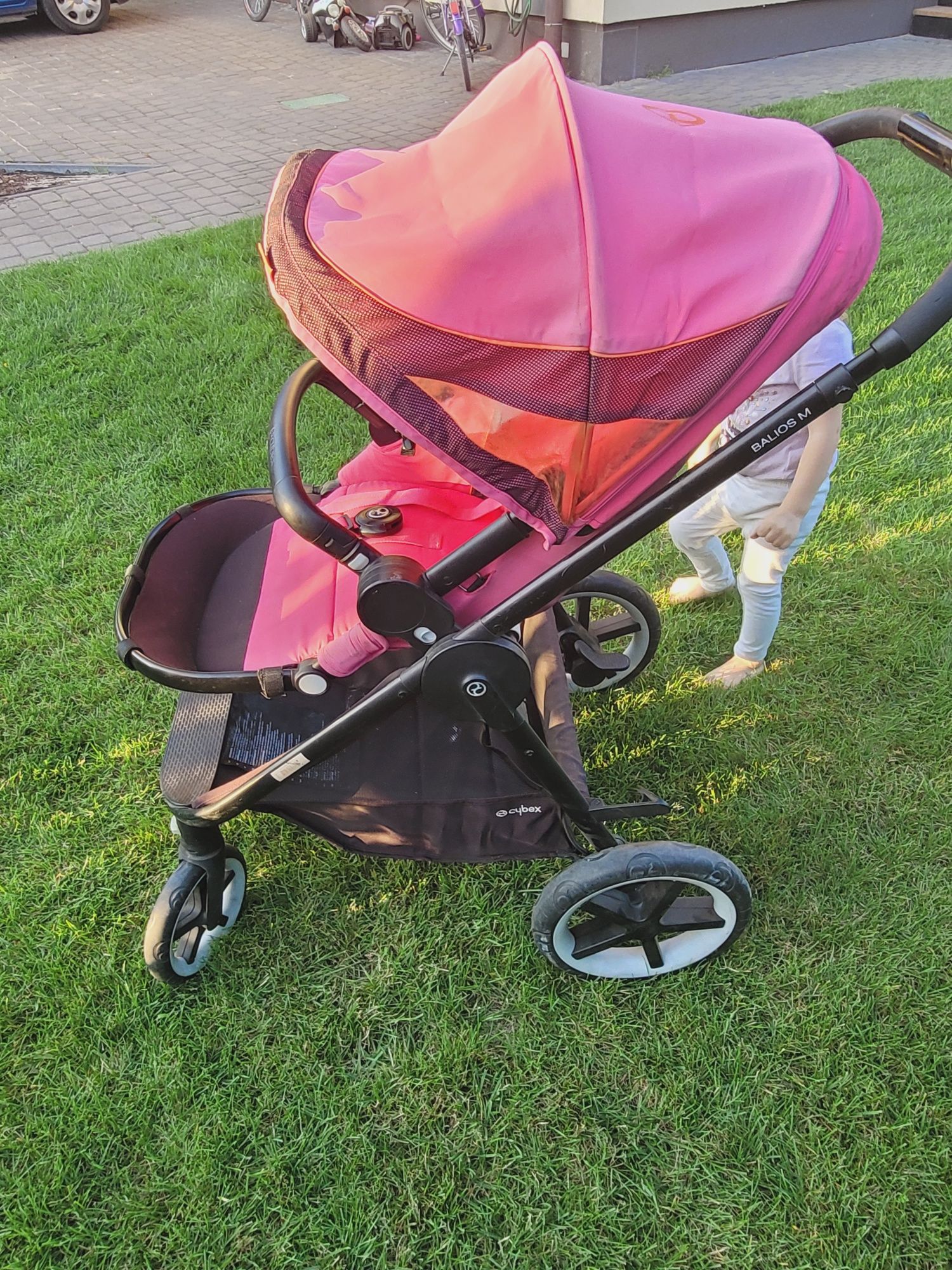 Różowy wozek Cybex Balios M