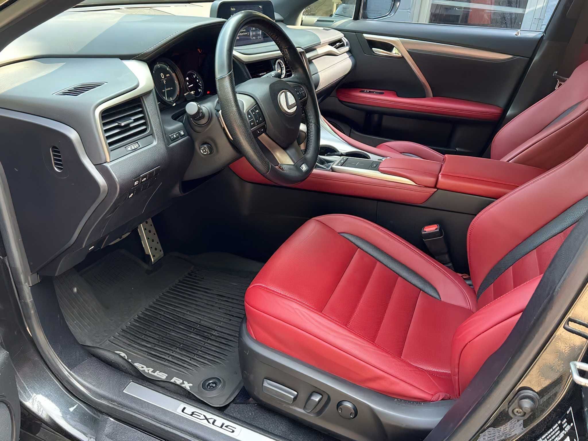 Lexus RX     2021