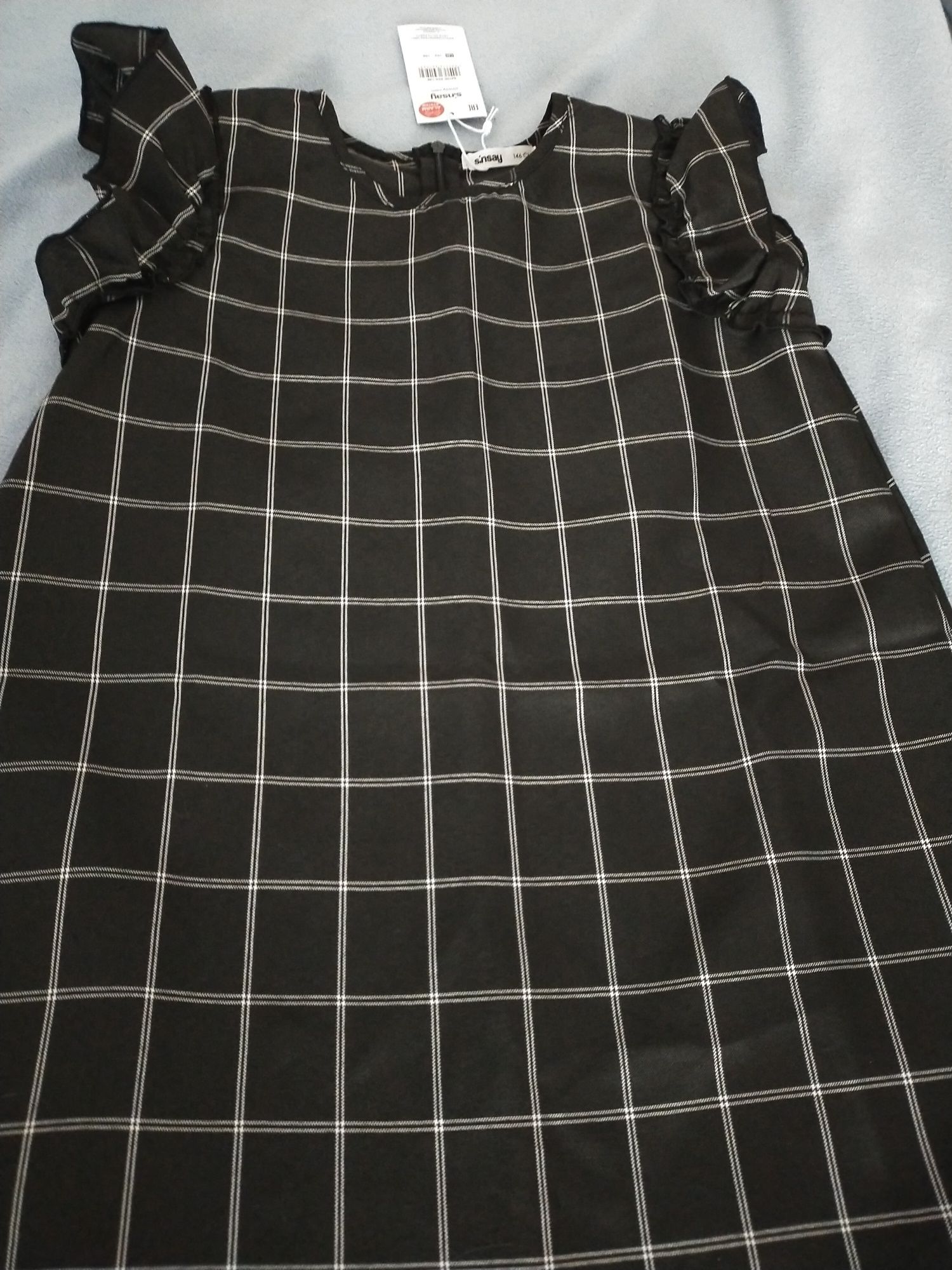 NOWA sukienka dla dziewczynki, czarna w  kratkę, rozmiar 146