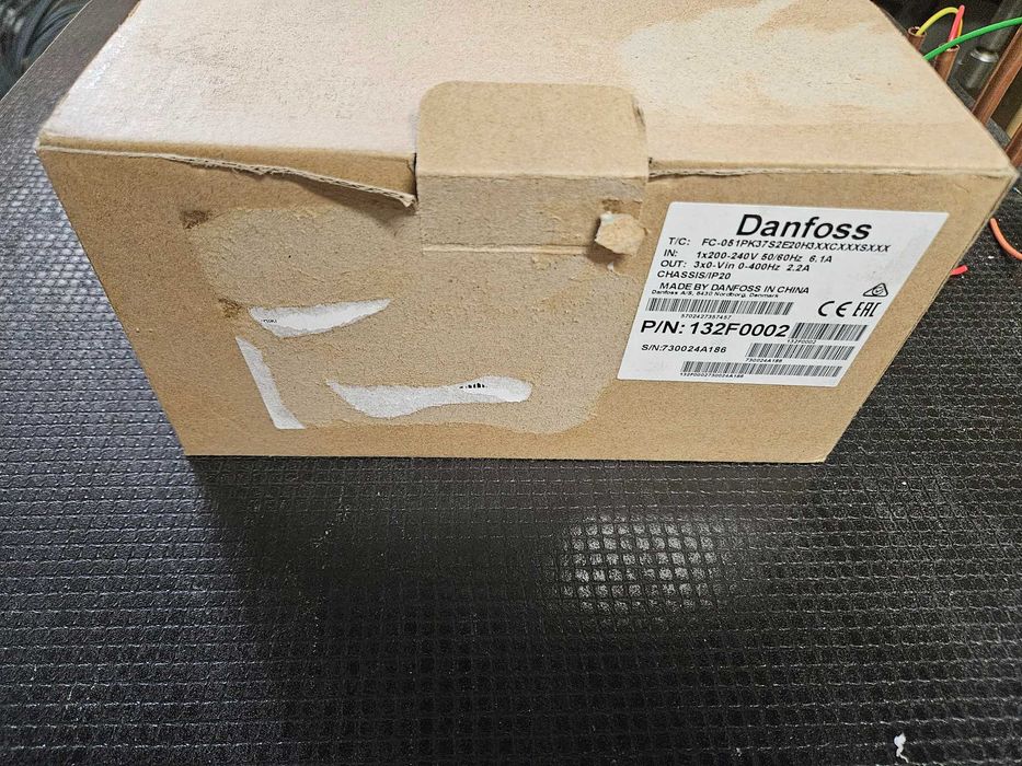 Falownik danfos z panelem  2szt nowe