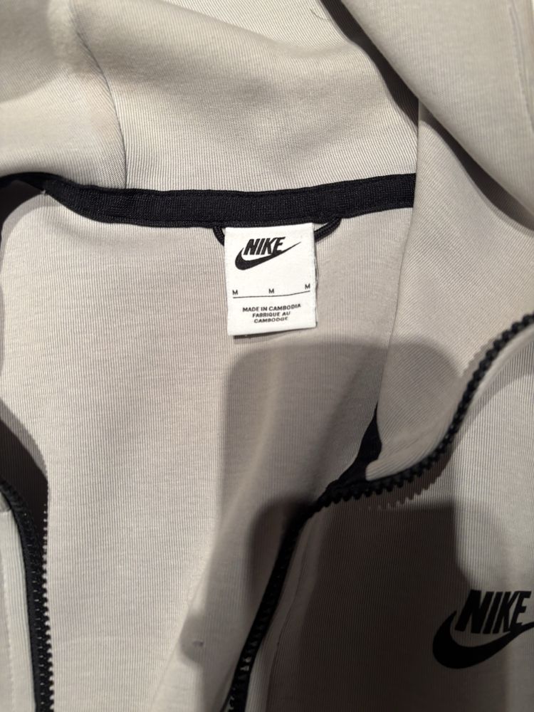Nike Tech Fleece