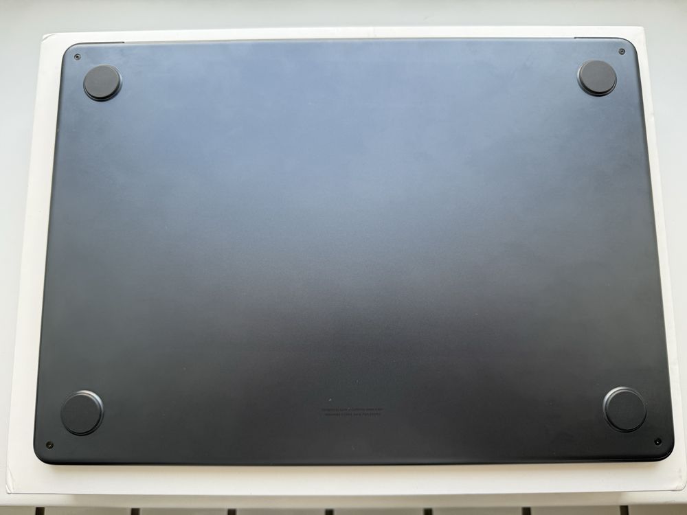 Apple MacBook Air 13 m3/8gb/256 100%