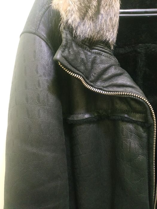 Продам мужскую кожаную куртку