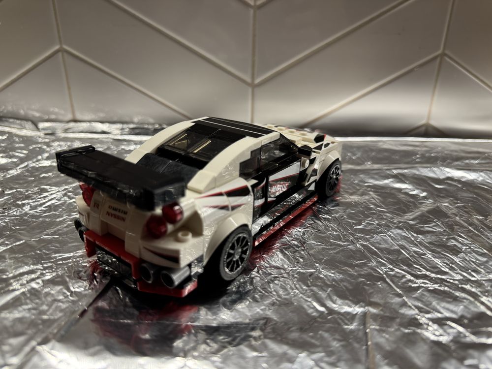 LEGO Speed Champions 76896 Nissan GT-R Nismo