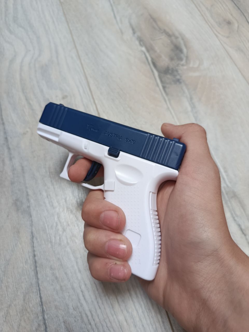 Водний пістолет Glock 17