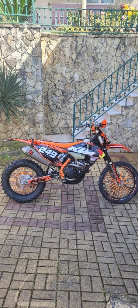 Vendo esta ktm 250 cc