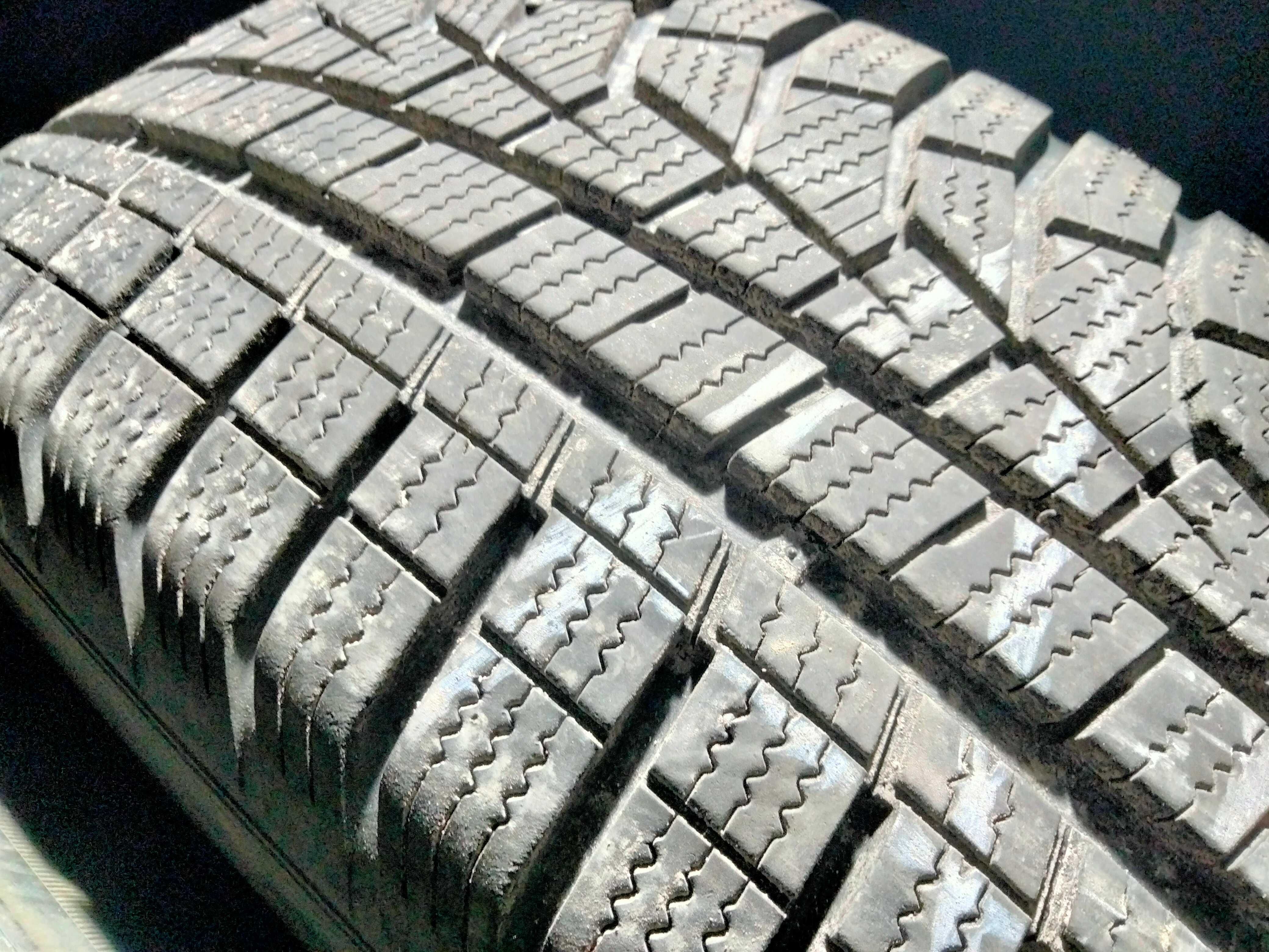 215 70 R16 Hankook