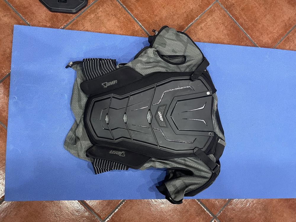 Colete leatt body protector