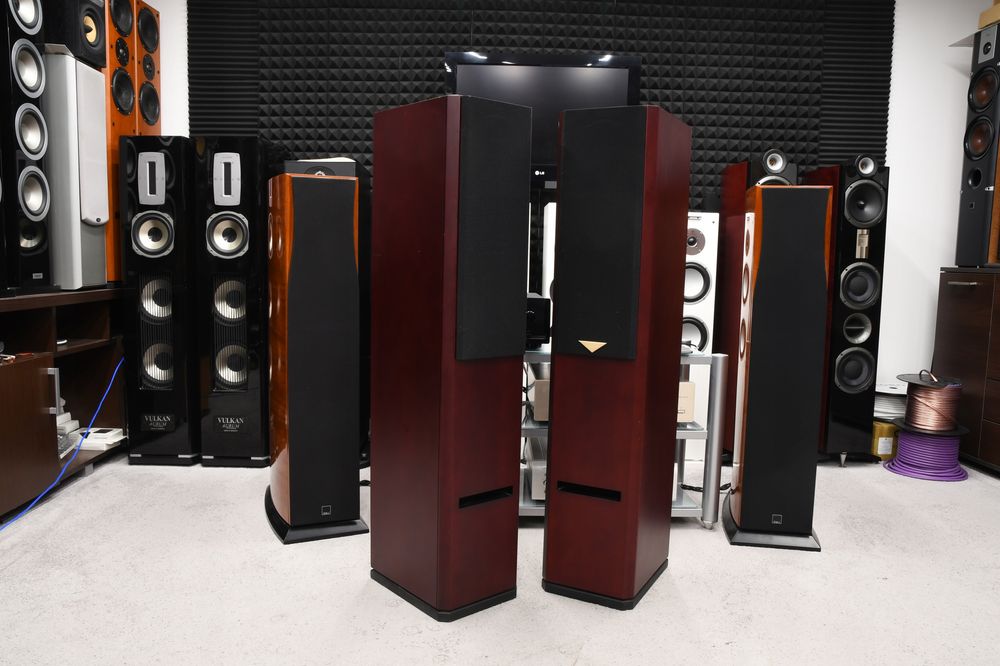 Kultowe kolumny Głośnikowe podłogowe stereo Usher V-604 4 Ohm
