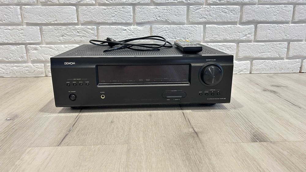 Amplituner wzmacniacz Denon AVR 390 do kina domowego