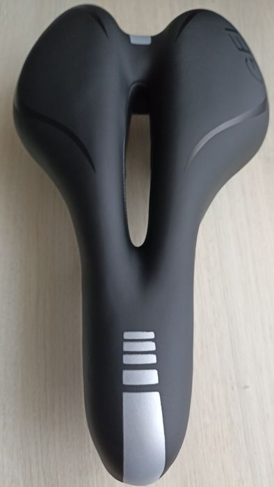 Сідло велосипеднe GEL