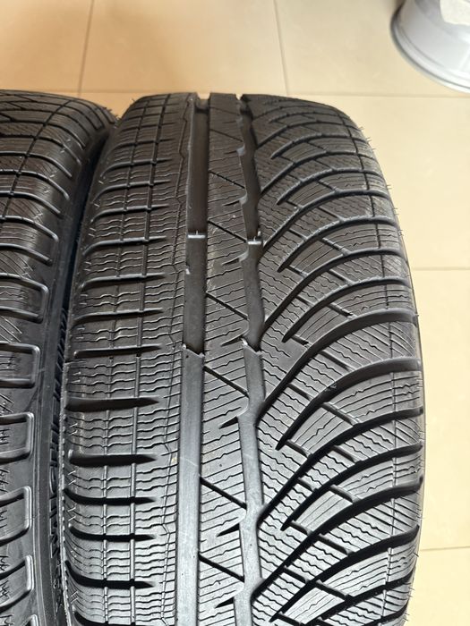 Шини зимові 235/45/19 Michelin PA4 зимние шины 235 45 r19