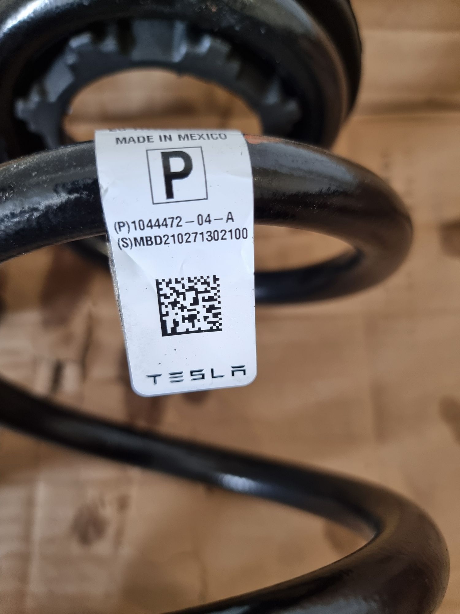 Пружини задні Tesla Model 3