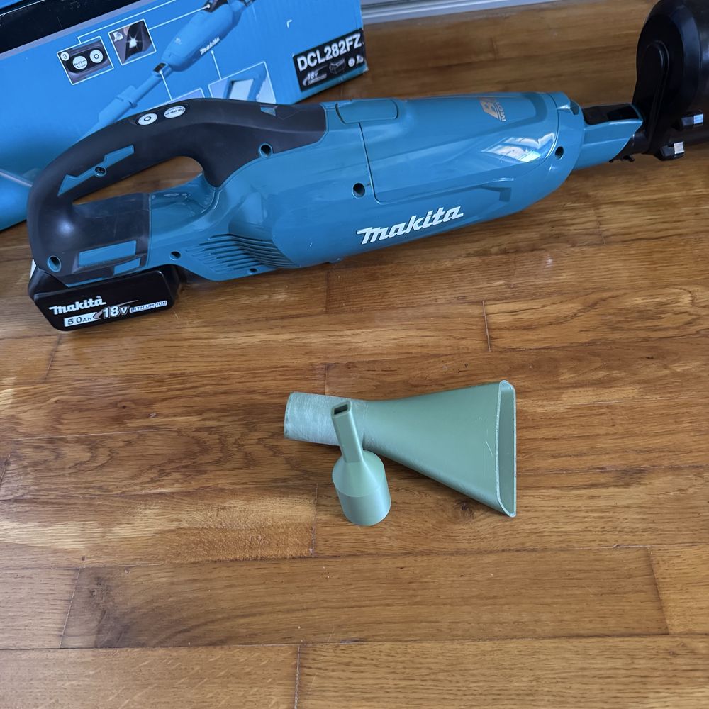 Пилосос Makita DCL282FZ + циклон 191D73-9 + пилосмок настінний тримач