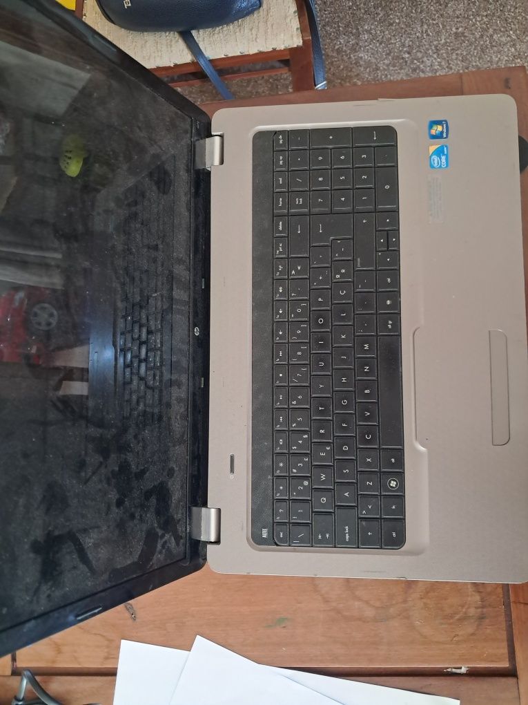 Portátil hp g72 .