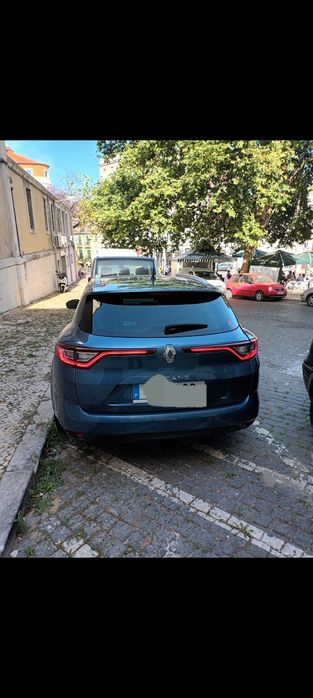 Renault Mégane Sport Tourer 1.5 dCi Zen Ano
Abril / 2018 
(NEGOCIAVEL)